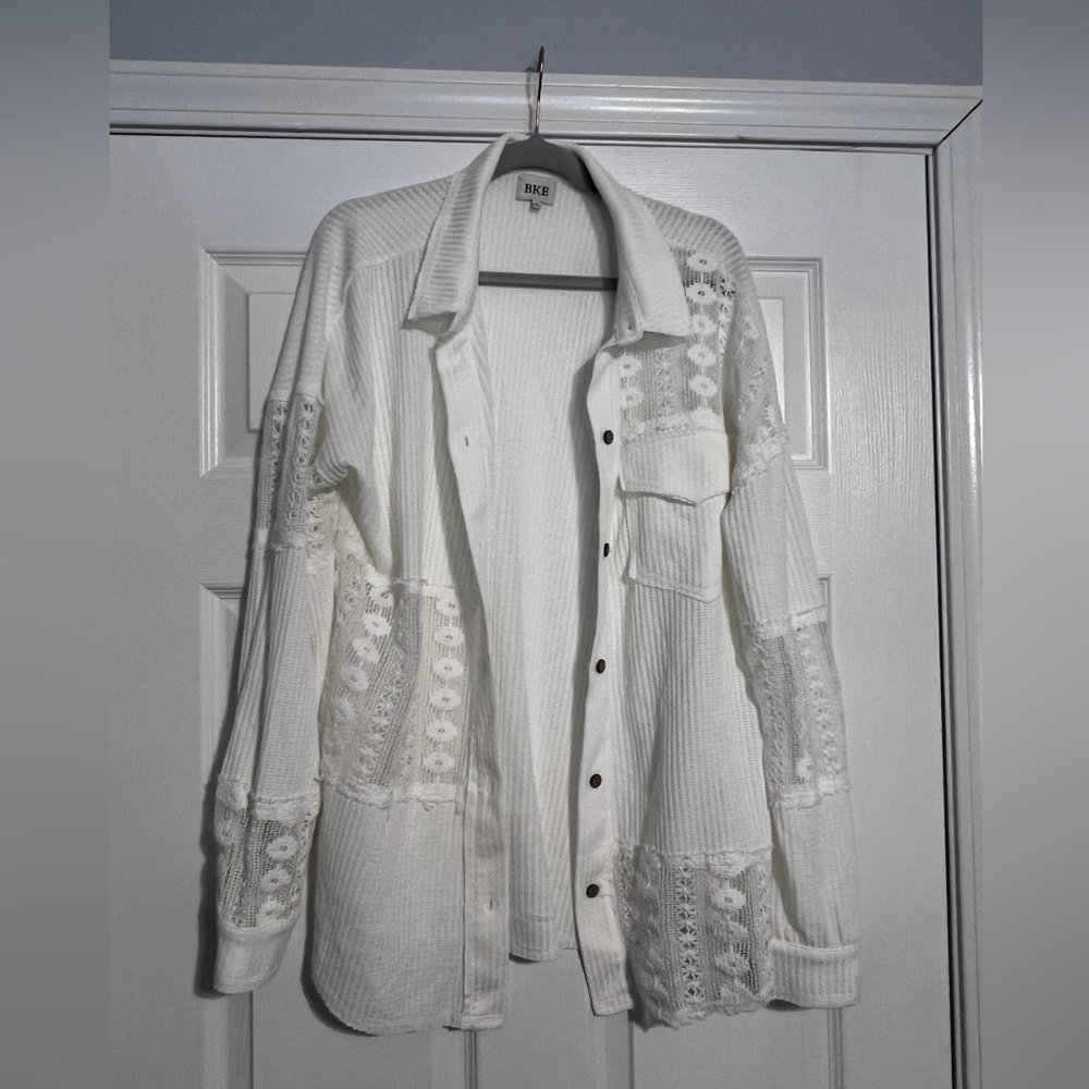 BKE Lace Waffle Shirt